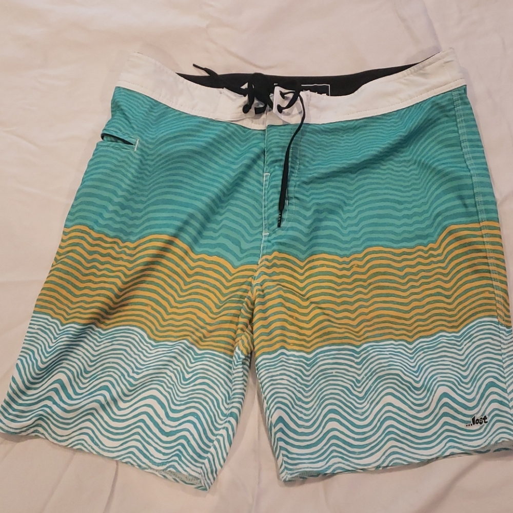 Men's lost boardshorts size 34